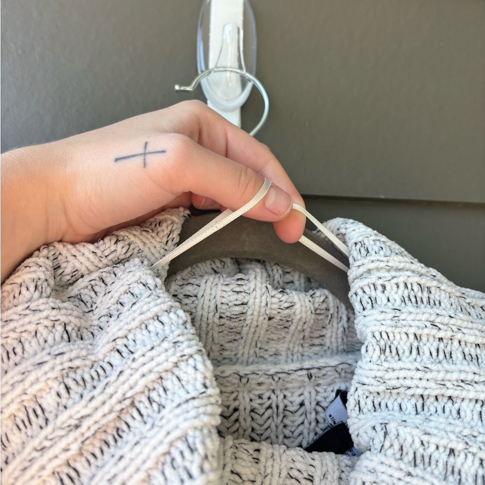 MM By My Michelle Cropped Balloon Sleeve Cowl Neck Knit Sweater | XS - Picture 11 of 11
